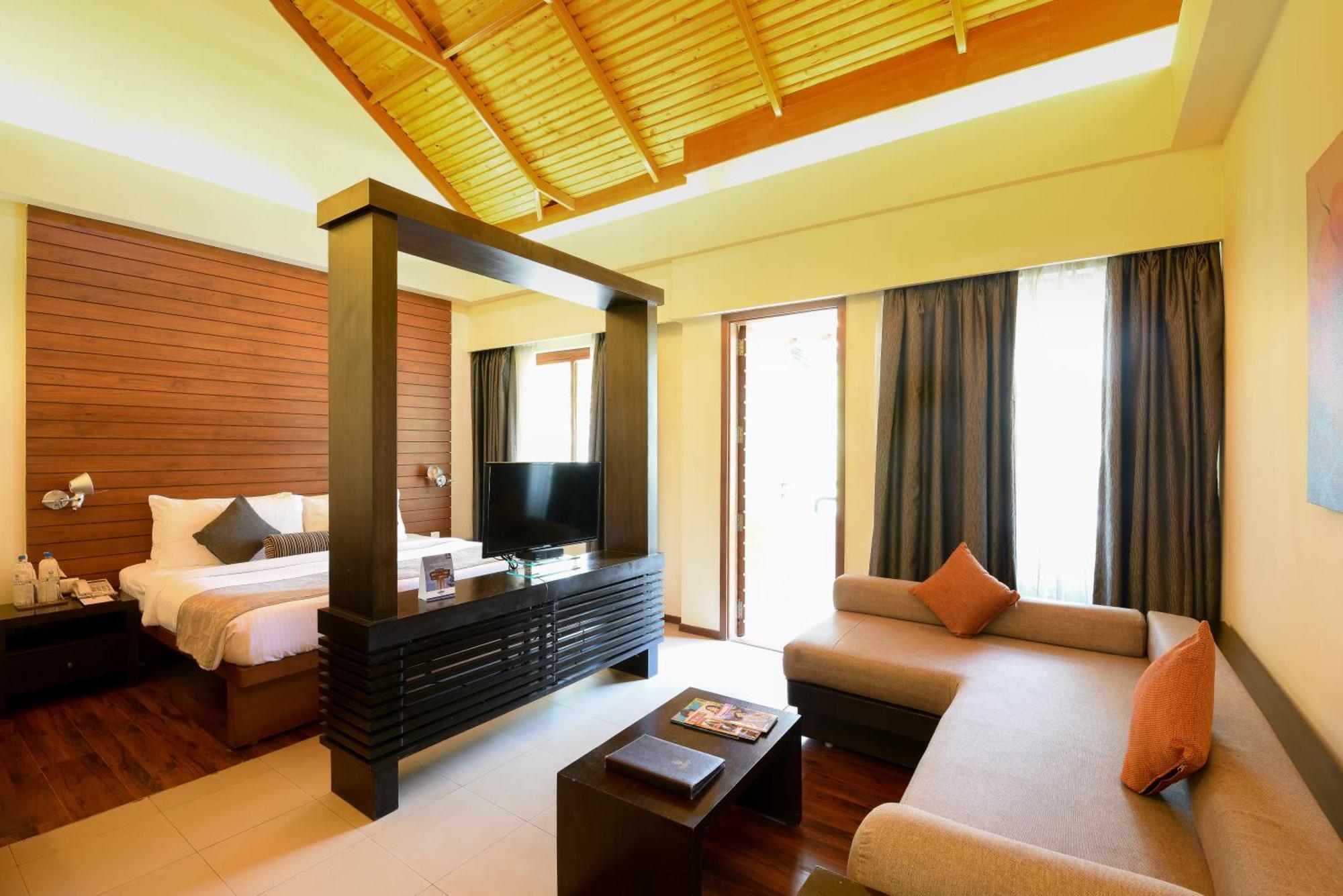 The Golkonda Resort And Spa Hyderabad Exterior foto